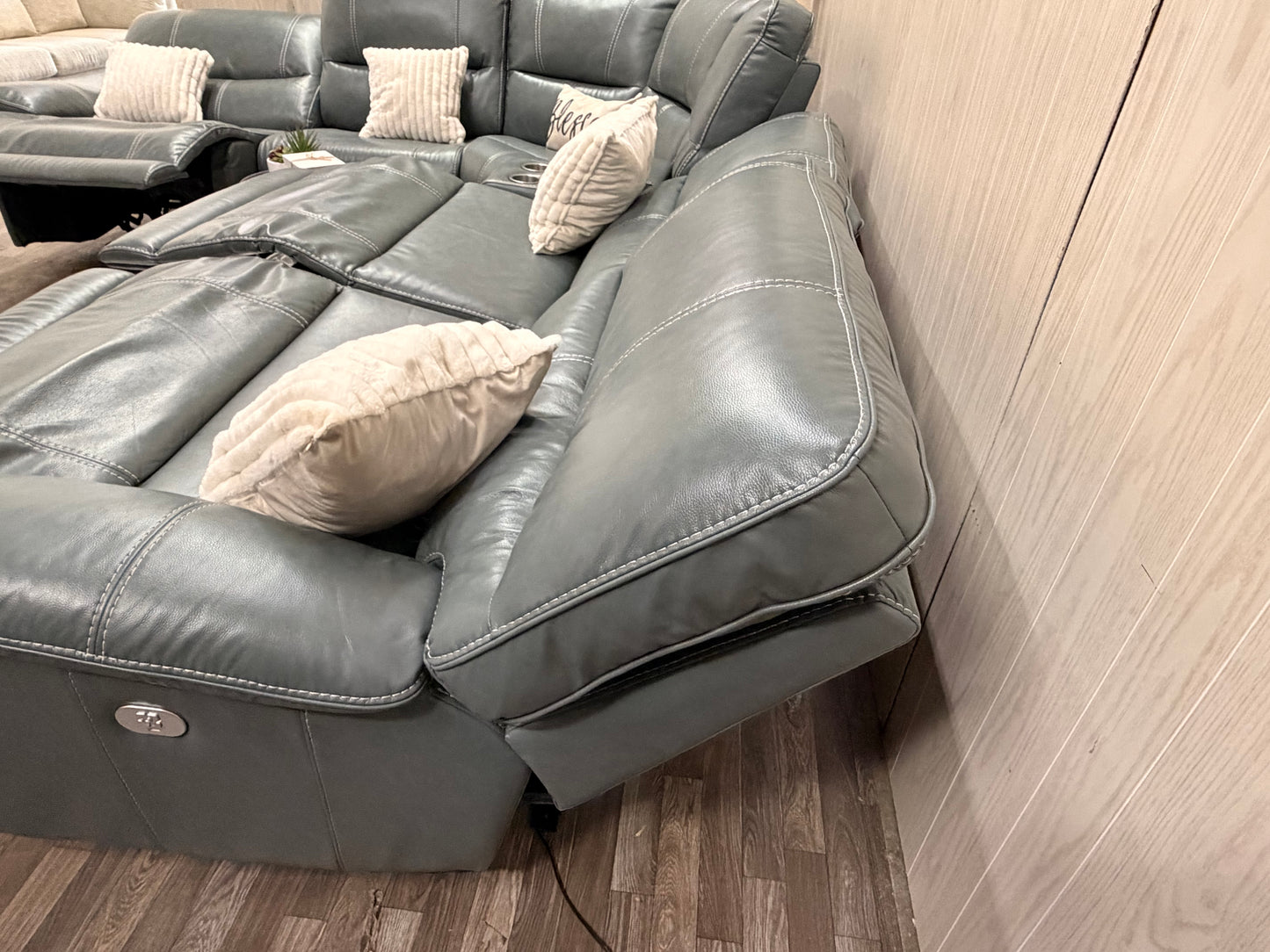 Parker House 6-piece Leather Modular Power Reclining Sectional