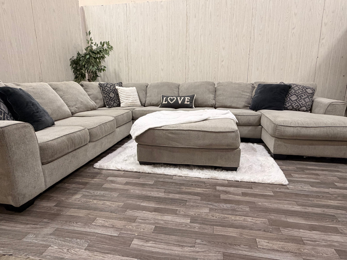 Huge 5-piece Sectional w/ Ottoman