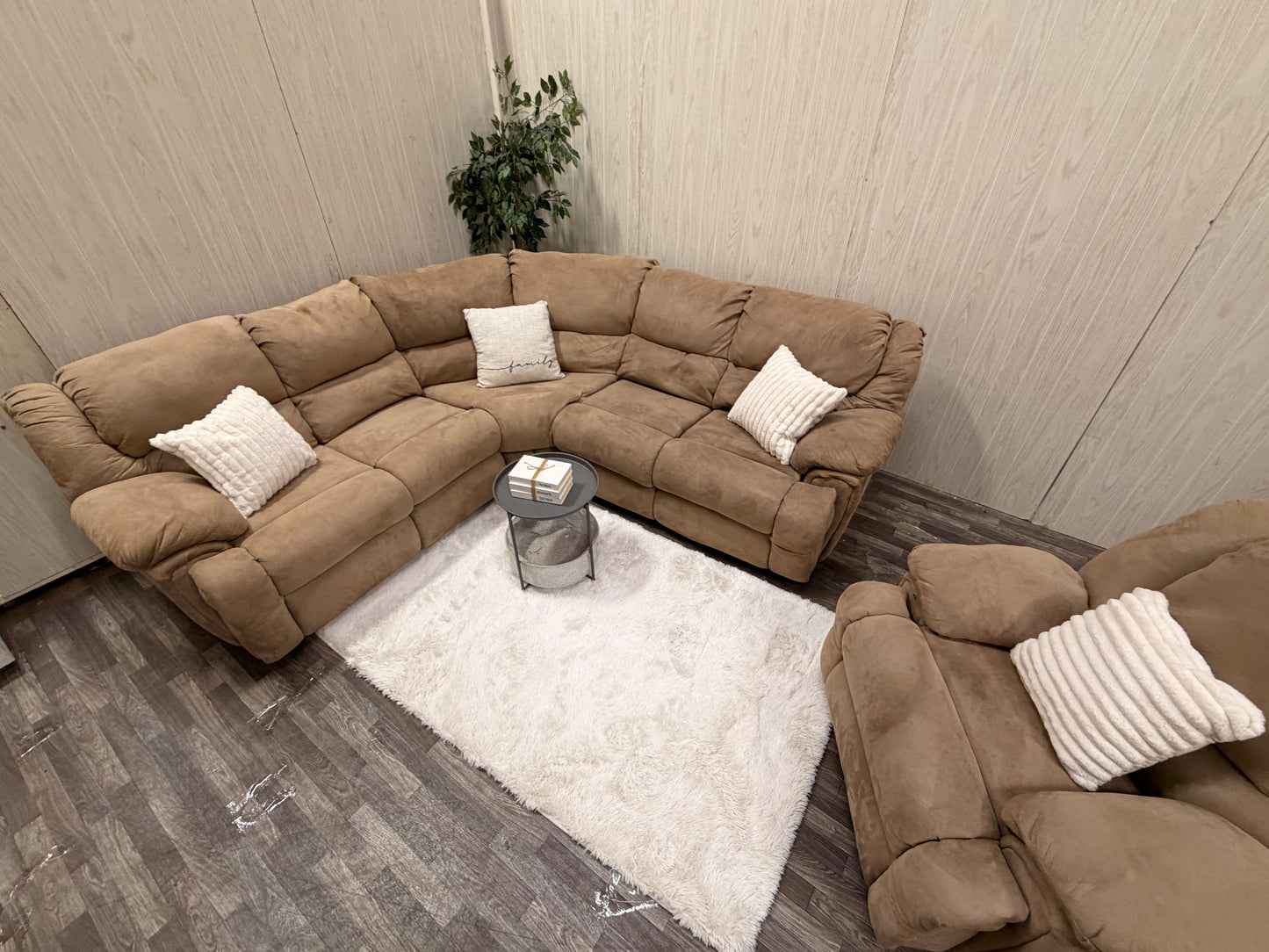 Brown Reclining Sectional & Recliner Set