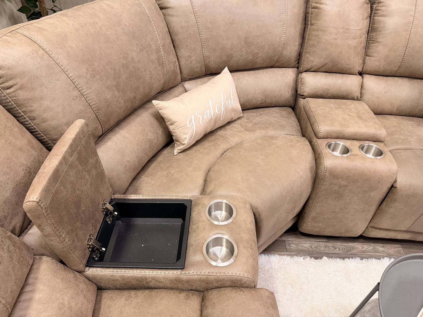 Brown 5-piece Reclining Sectional