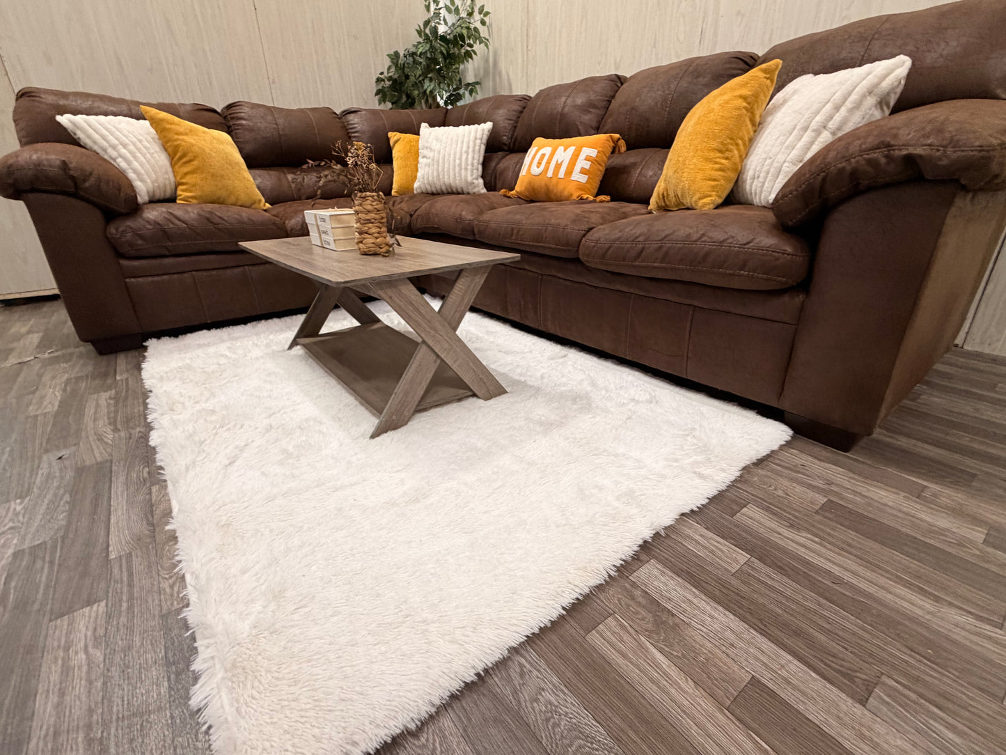 Brown 2 piece Sectional