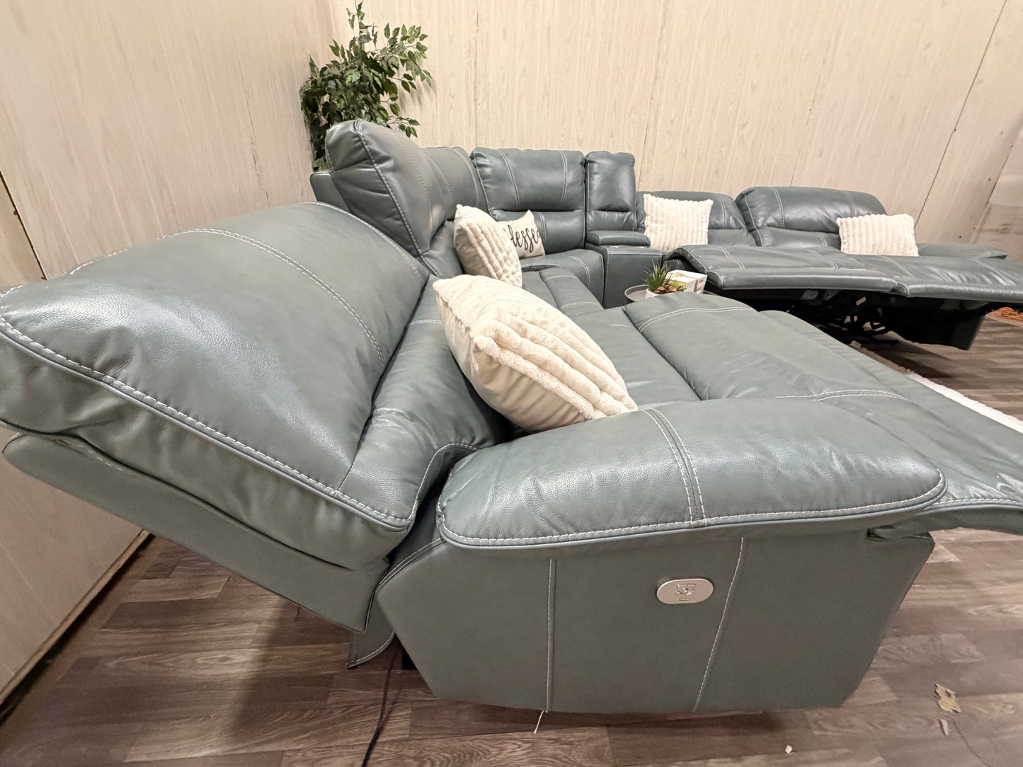 Parker House 6-piece Leather Modular Power Reclining Sectional