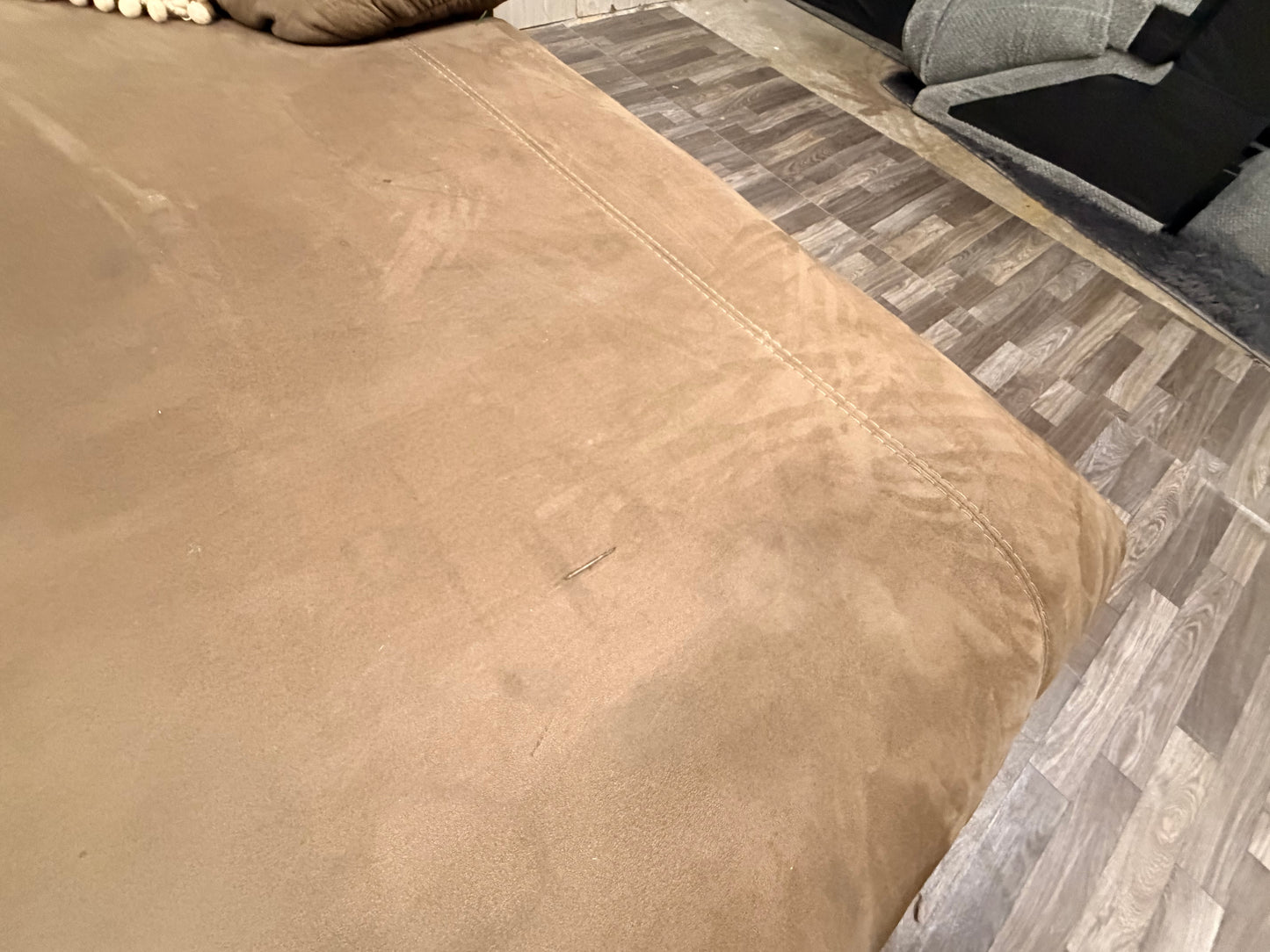 Huge 5-Piece Ashley Furniture Brown Sectional Reclining Couch