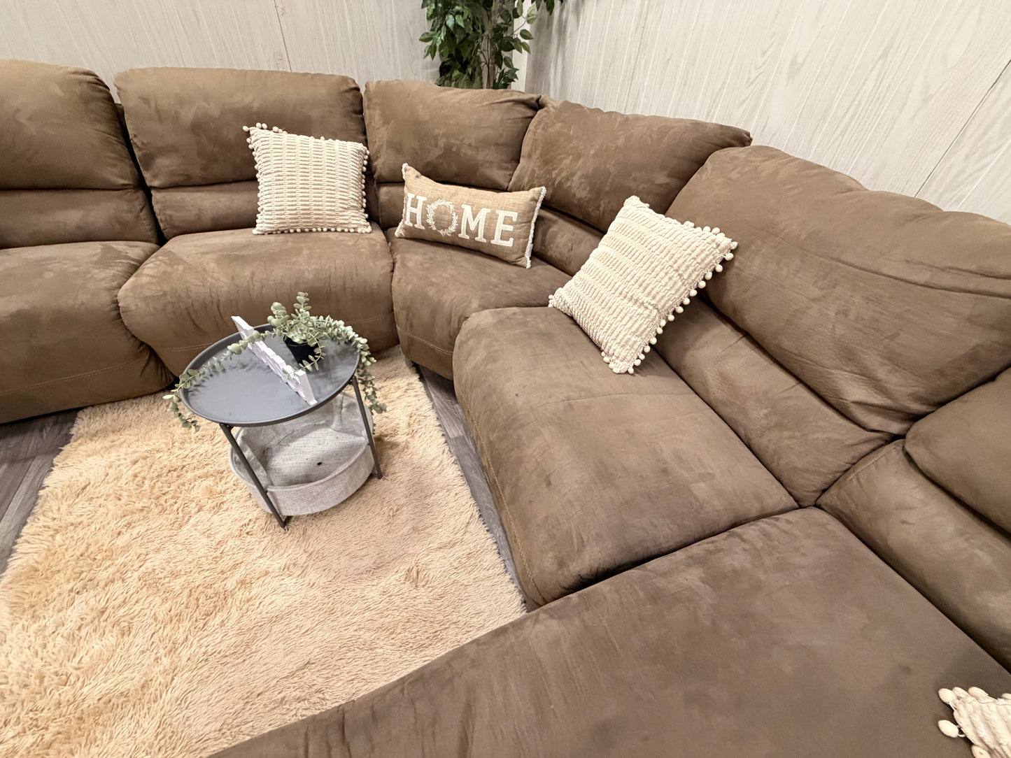 Huge 5-Piece Ashley Furniture Brown Sectional Reclining Couch