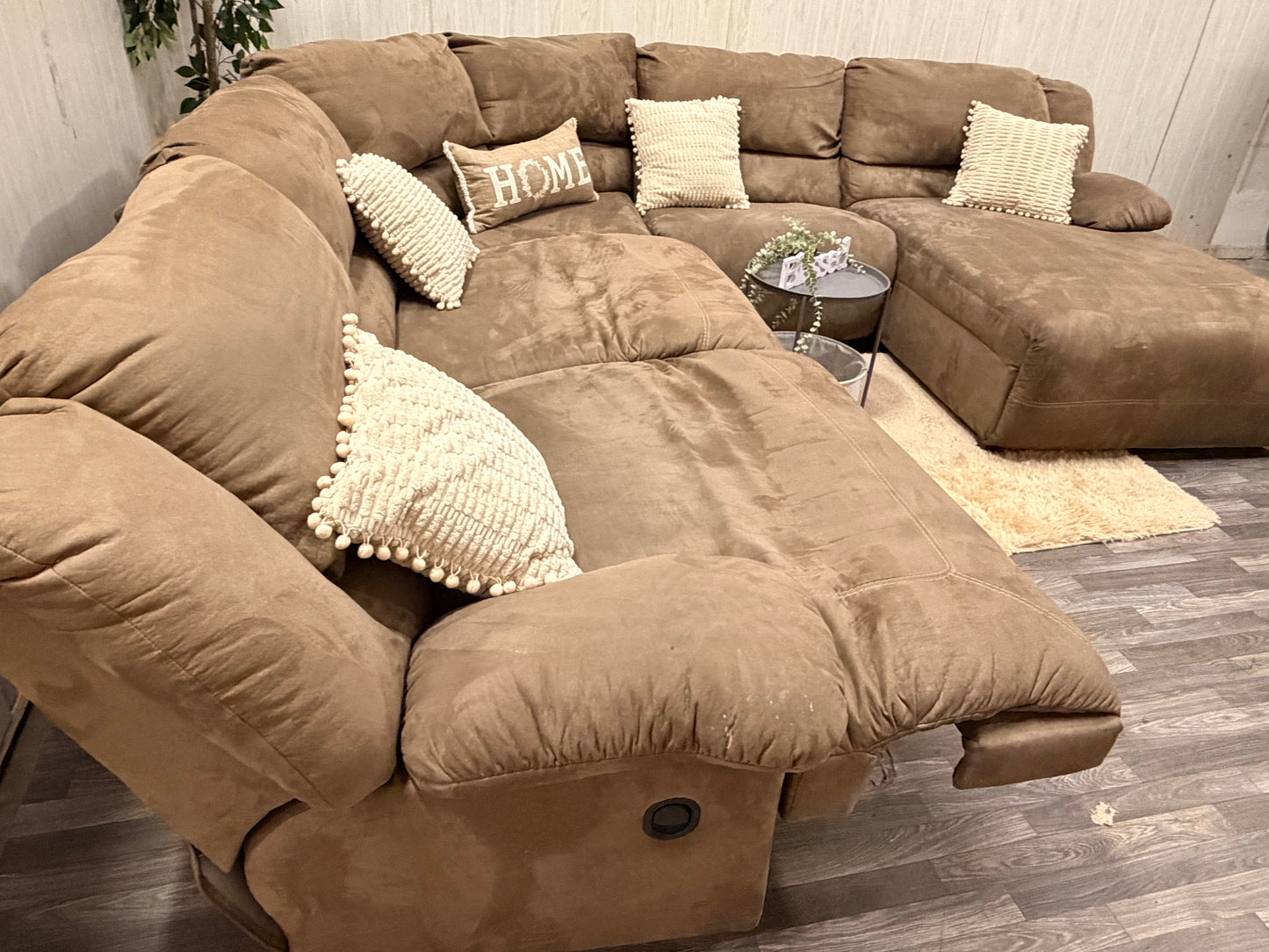 Huge 5-Piece Ashley Furniture Brown Sectional Reclining Couch