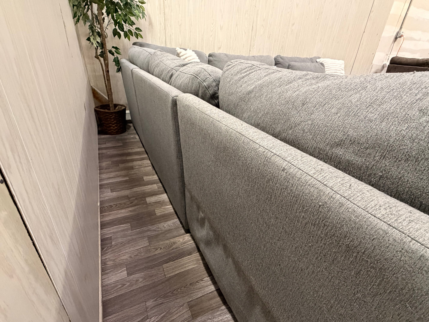 Large Gray Modular Reclining Cloud Sectional Couch w/ USB