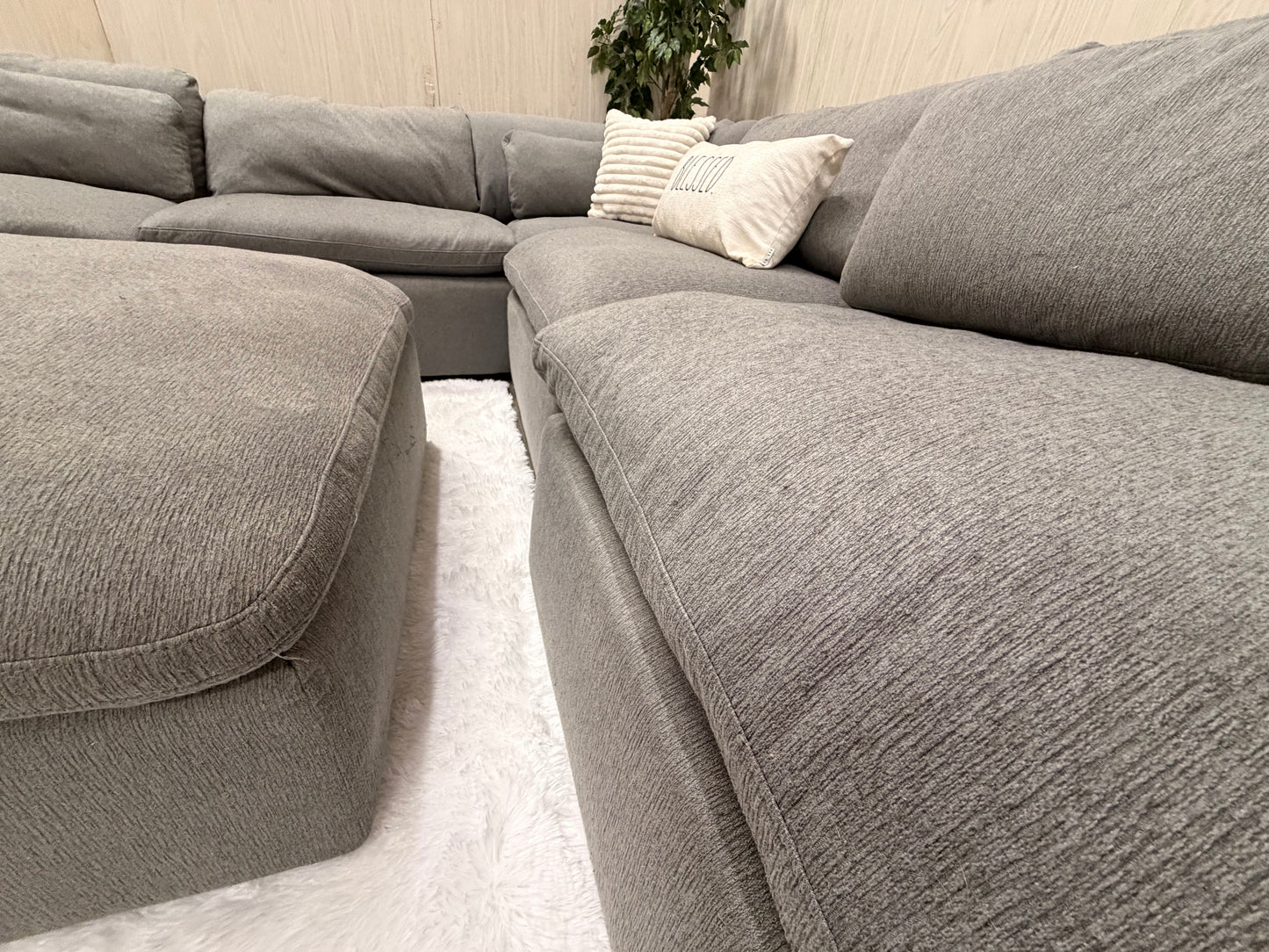 Large Gray Modular Reclining Cloud Sectional Couch w/ USB