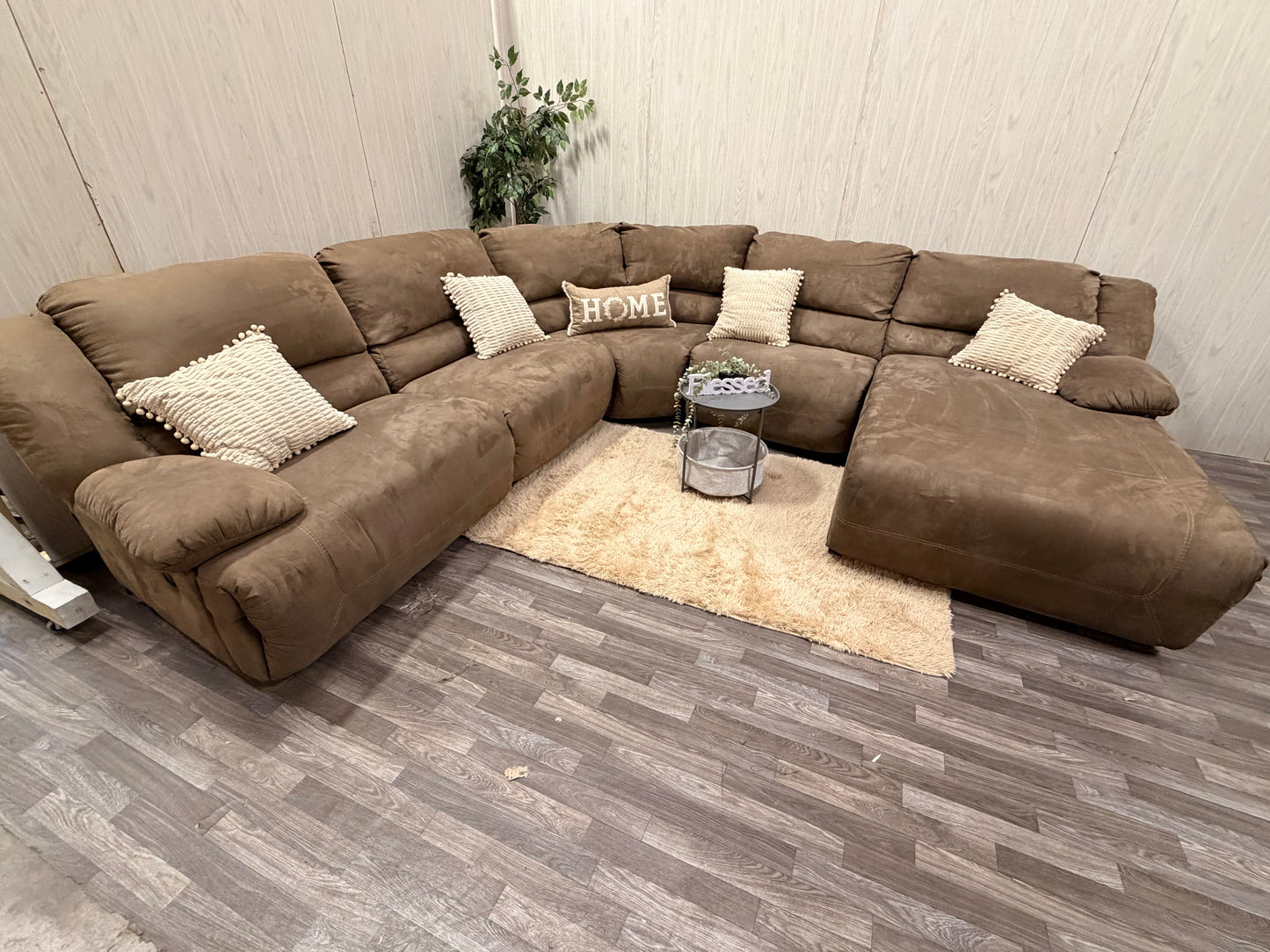 Huge 5-Piece Ashley Furniture Brown Sectional Reclining Couch