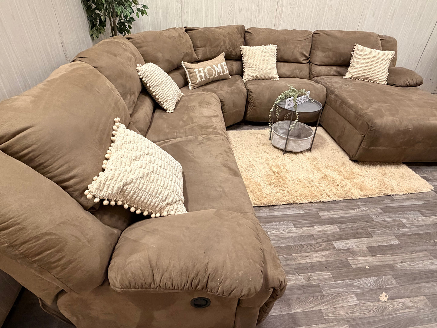 Huge 5-Piece Ashley Furniture Brown Sectional Reclining Couch