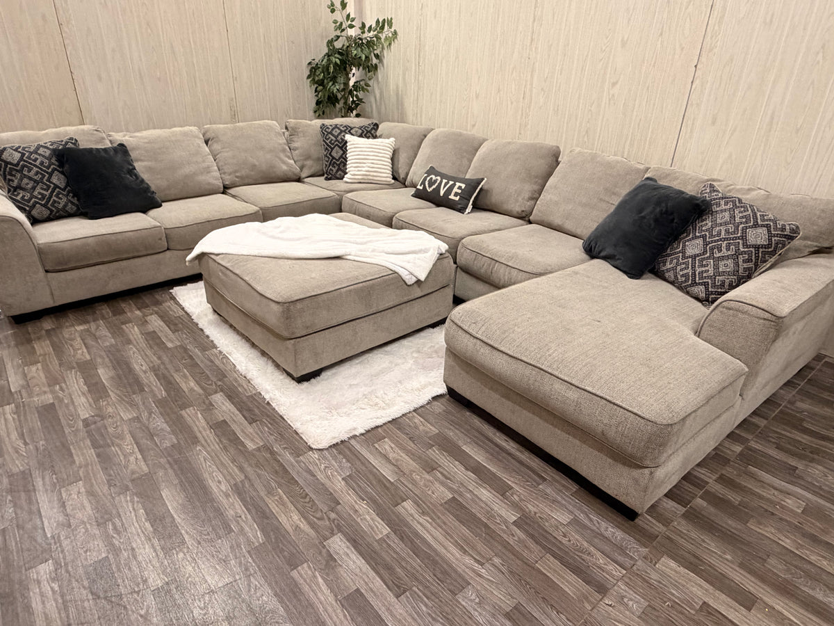 Huge 5-piece Sectional w/ Ottoman