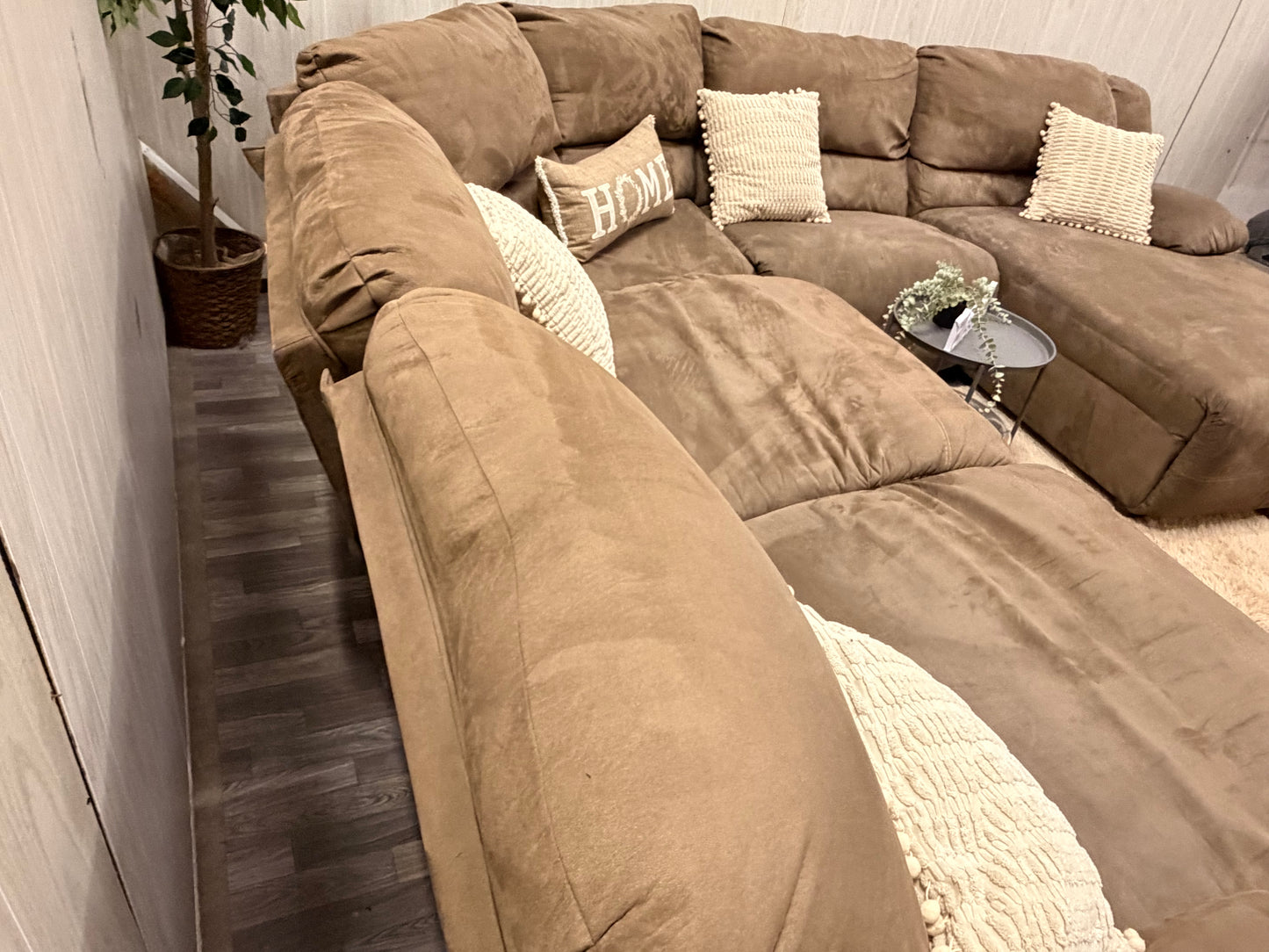 Huge 5-Piece Ashley Furniture Brown Sectional Reclining Couch