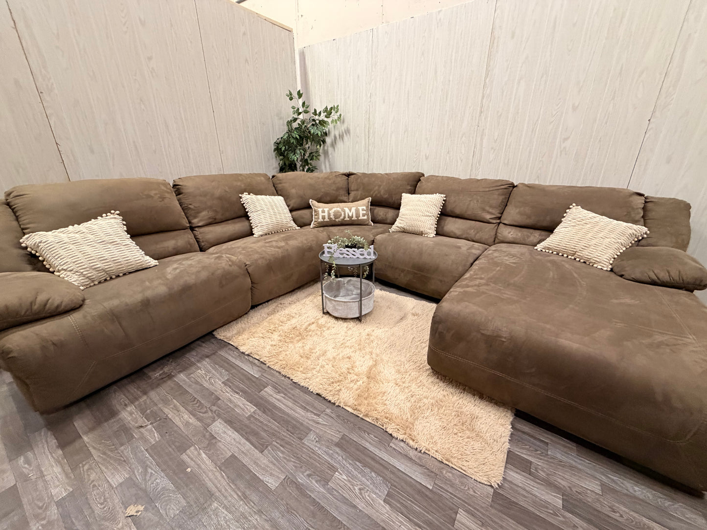 Huge 5-Piece Ashley Furniture Brown Sectional Reclining Couch