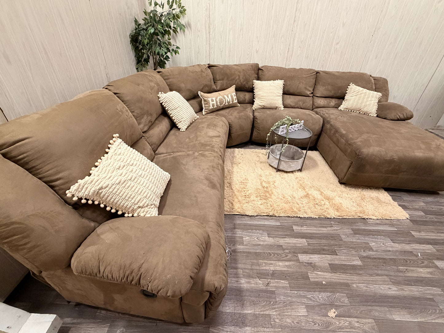 Huge 5-Piece Ashley Furniture Brown Sectional Reclining Couch