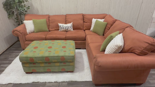 Bassett Sectional w/ Ottoamn